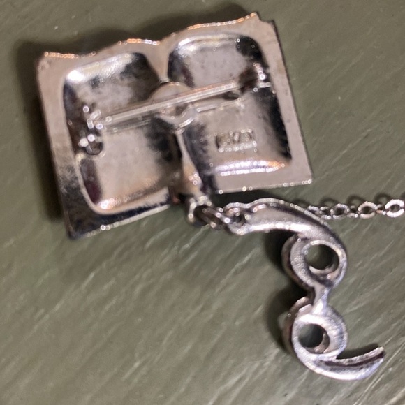 Vintage 1969 Order of the Eastern Star Holy Bible Brooch Combo - Picture 6 of 6